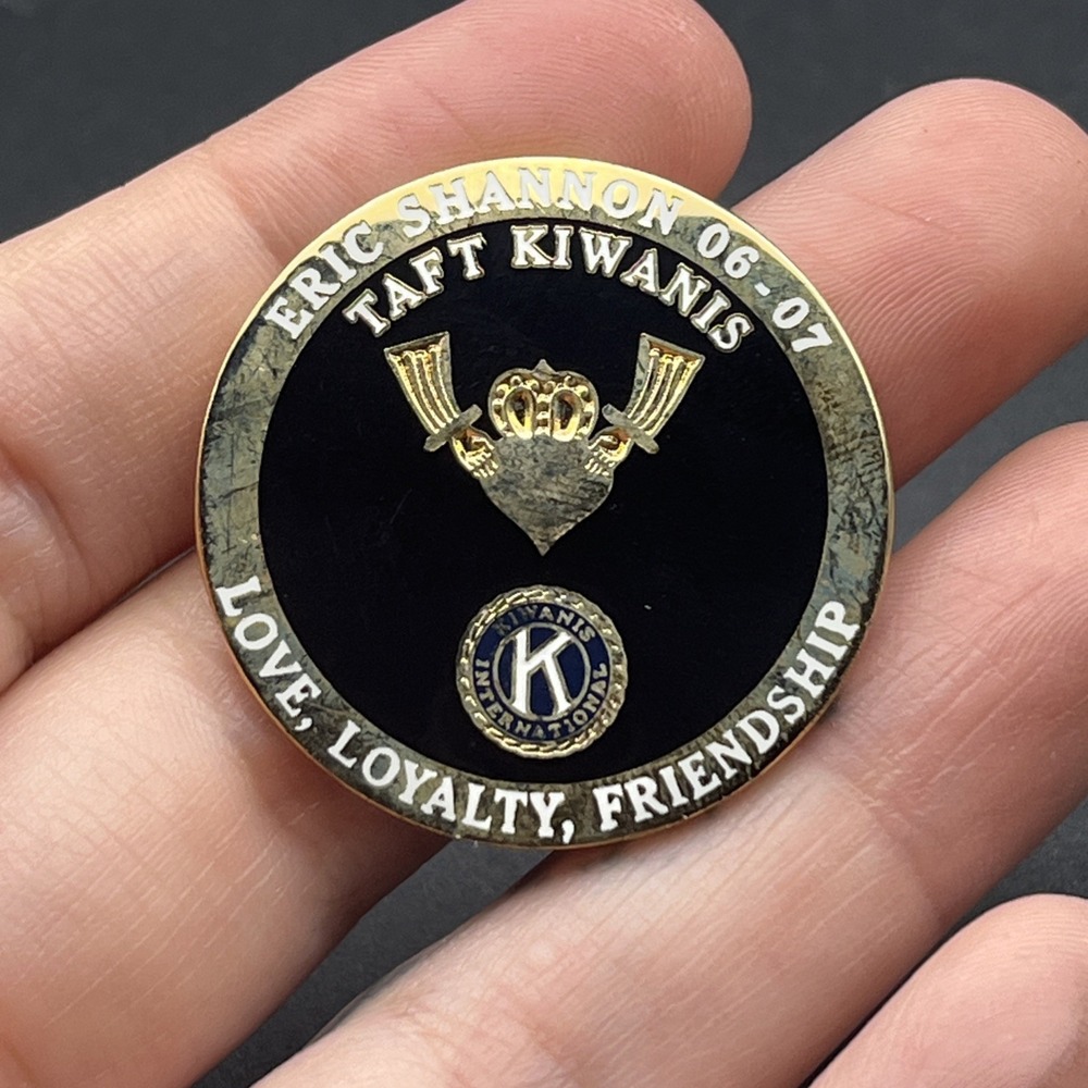 Taft Kiwanis Mark Shannon Love Loyalty‎ Friendship Lapel Hat Pin